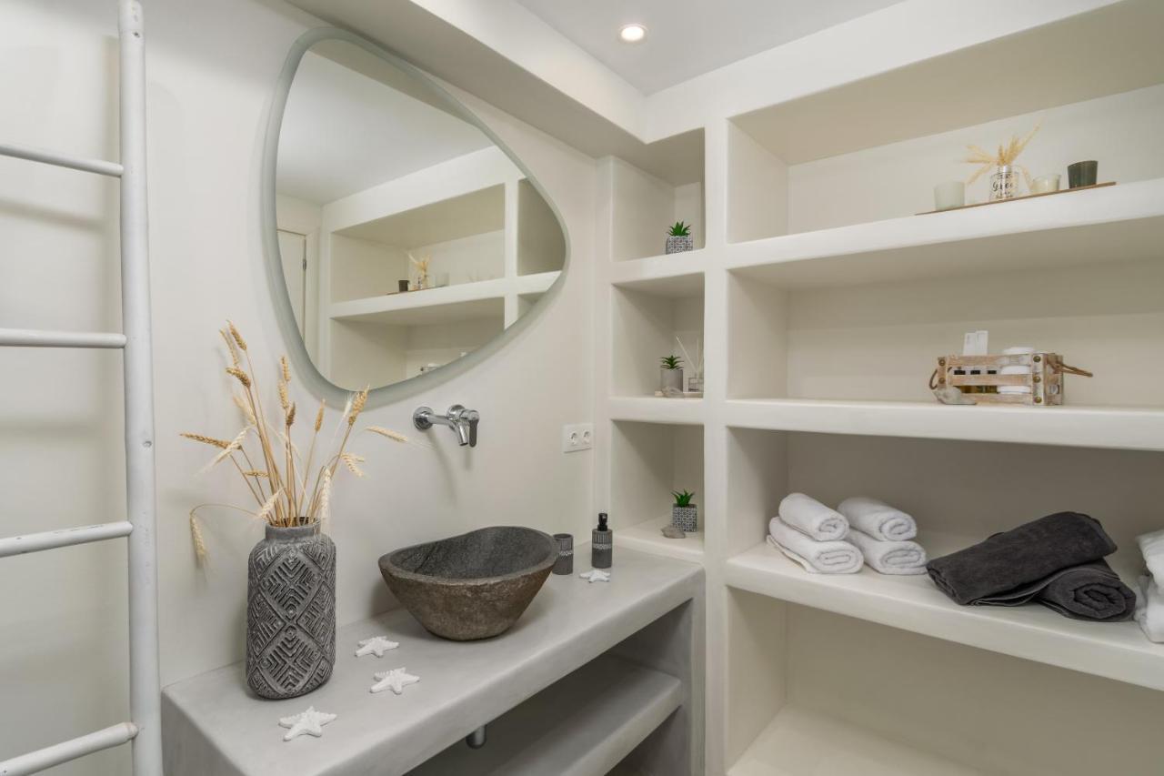 Kapetan Giannis Suite Adamantas  Ngoại thất bức ảnh
